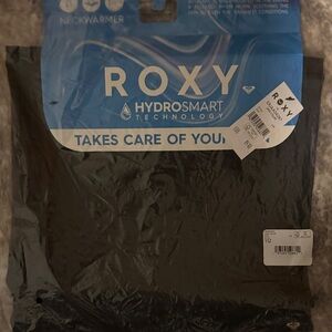 Roxy Hydrosmart Black Neckwarmer